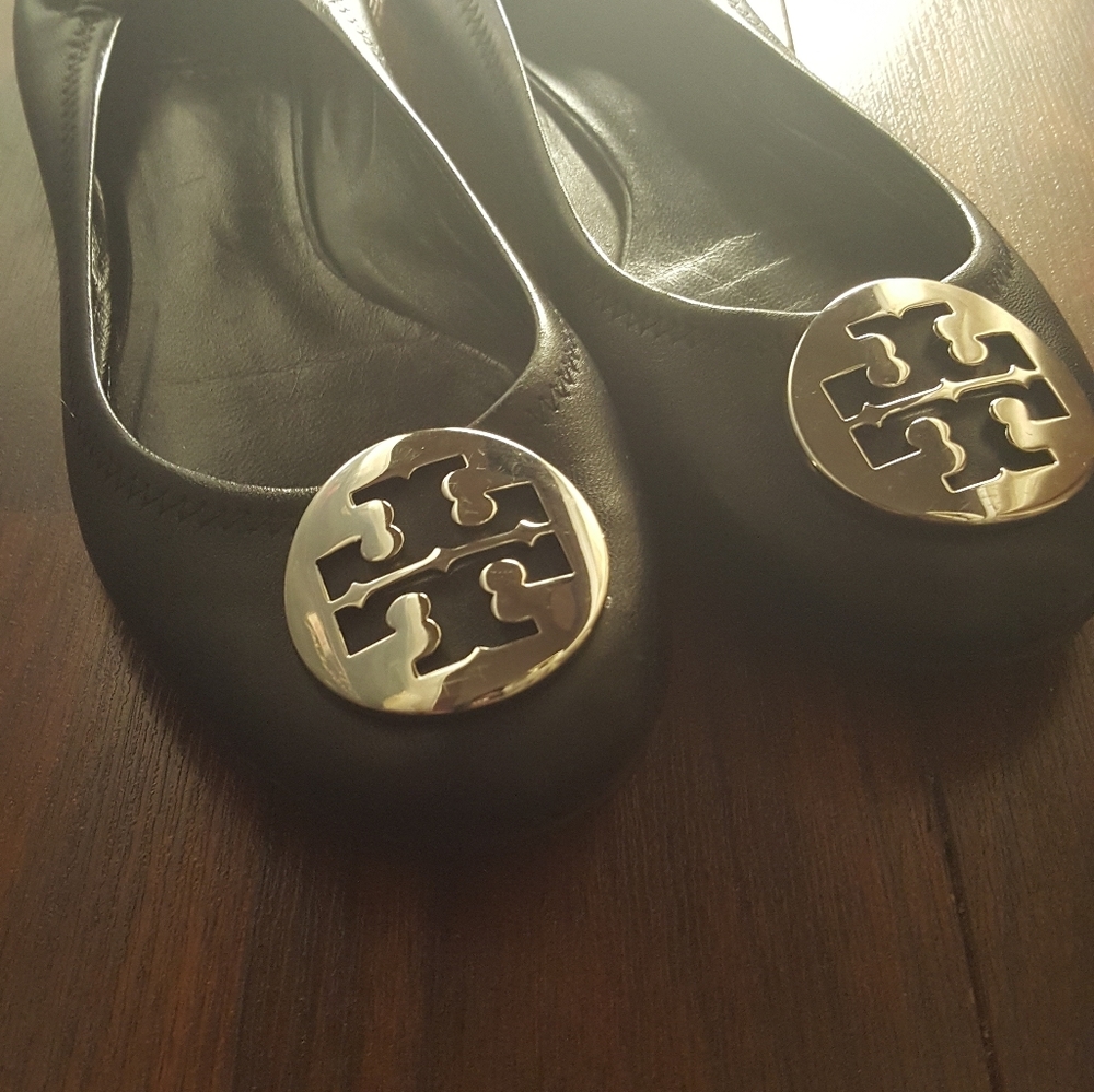 Tory burch black flats